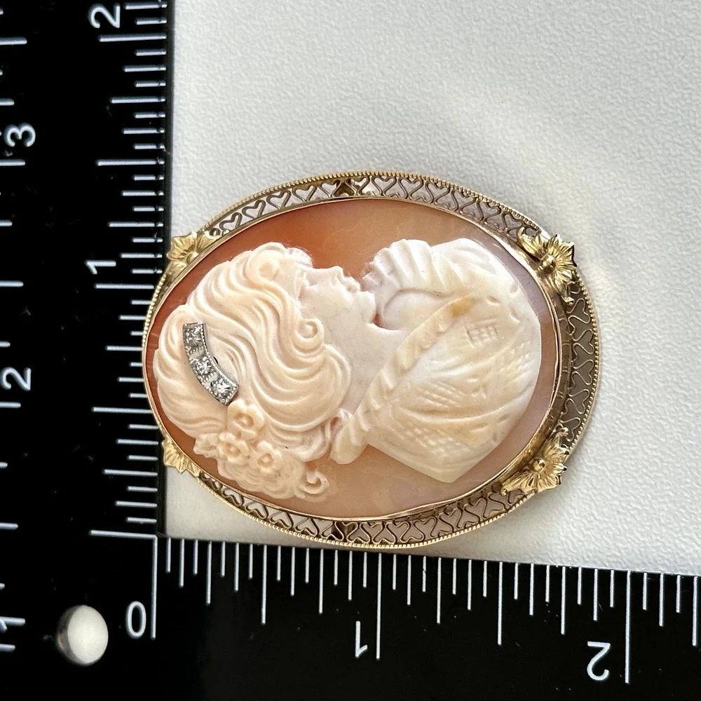 Vintage 14K Yellow Gold Large Hand Carved Shell Cameo Diamond Brooch Pin Pendant